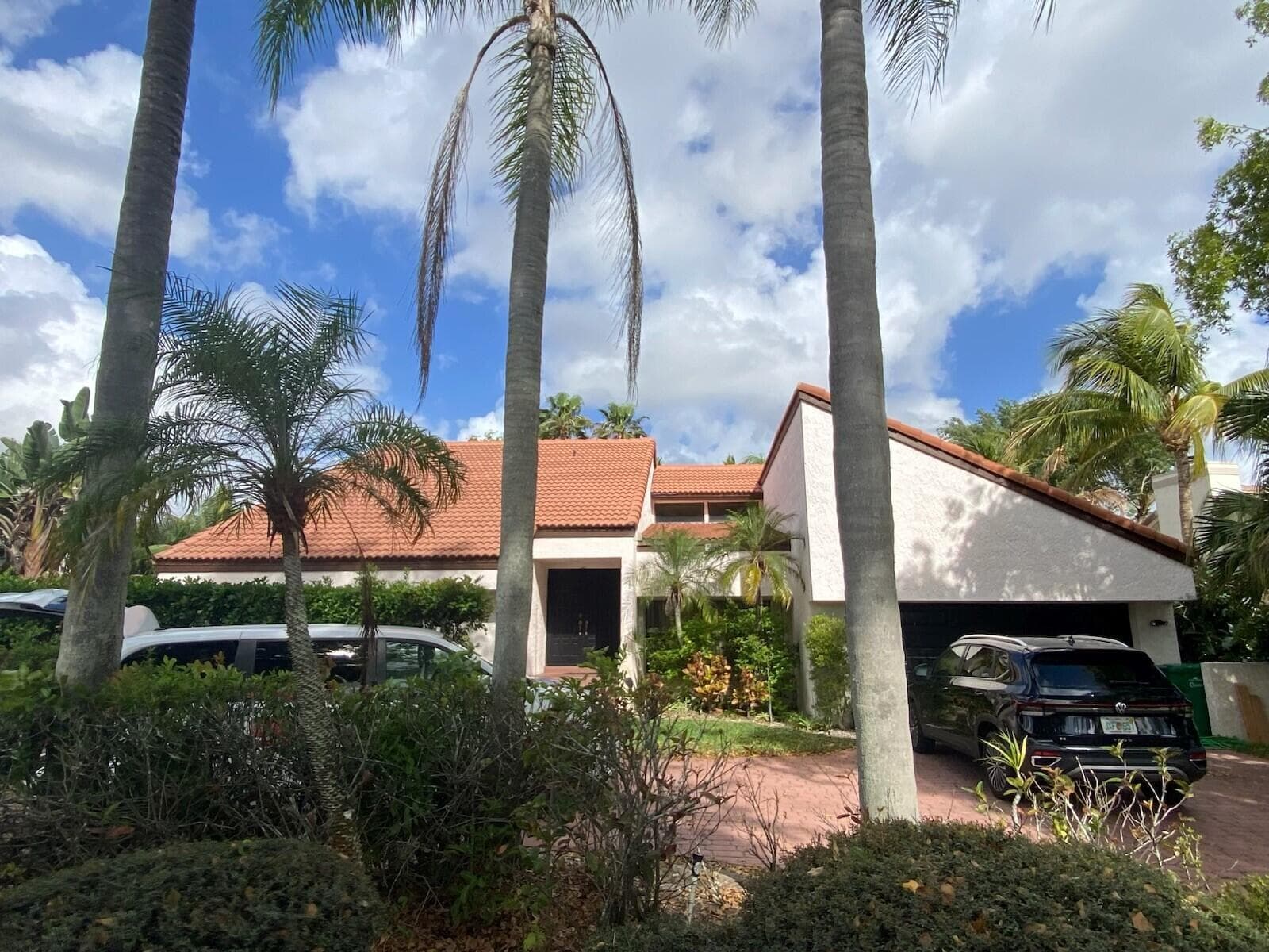 5040 NW 88th Lane, Coral Springs FL 33067 photo 2