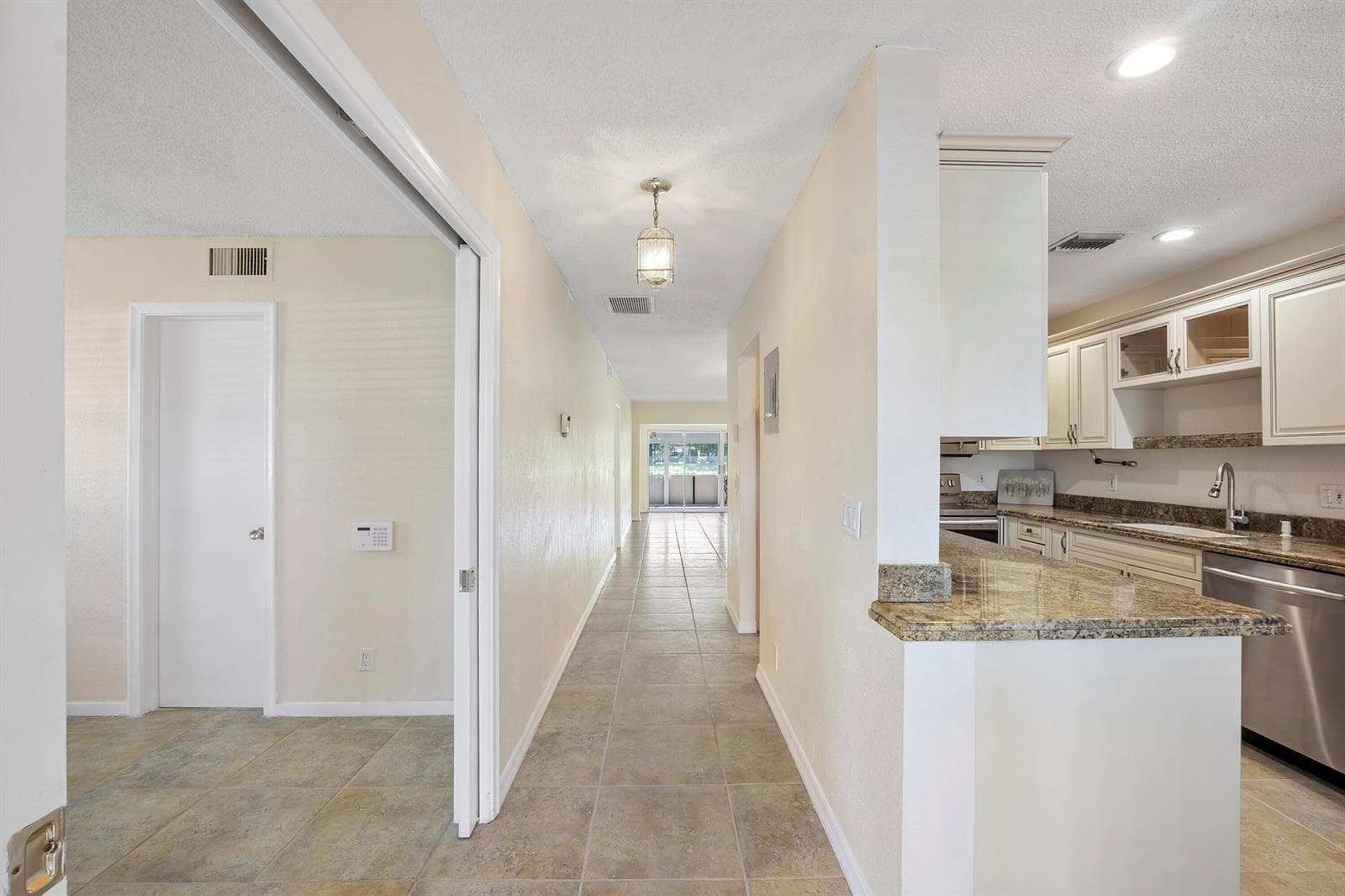 1020 CITRUS Way # 101, Delray Beach FL 33445 photo 2