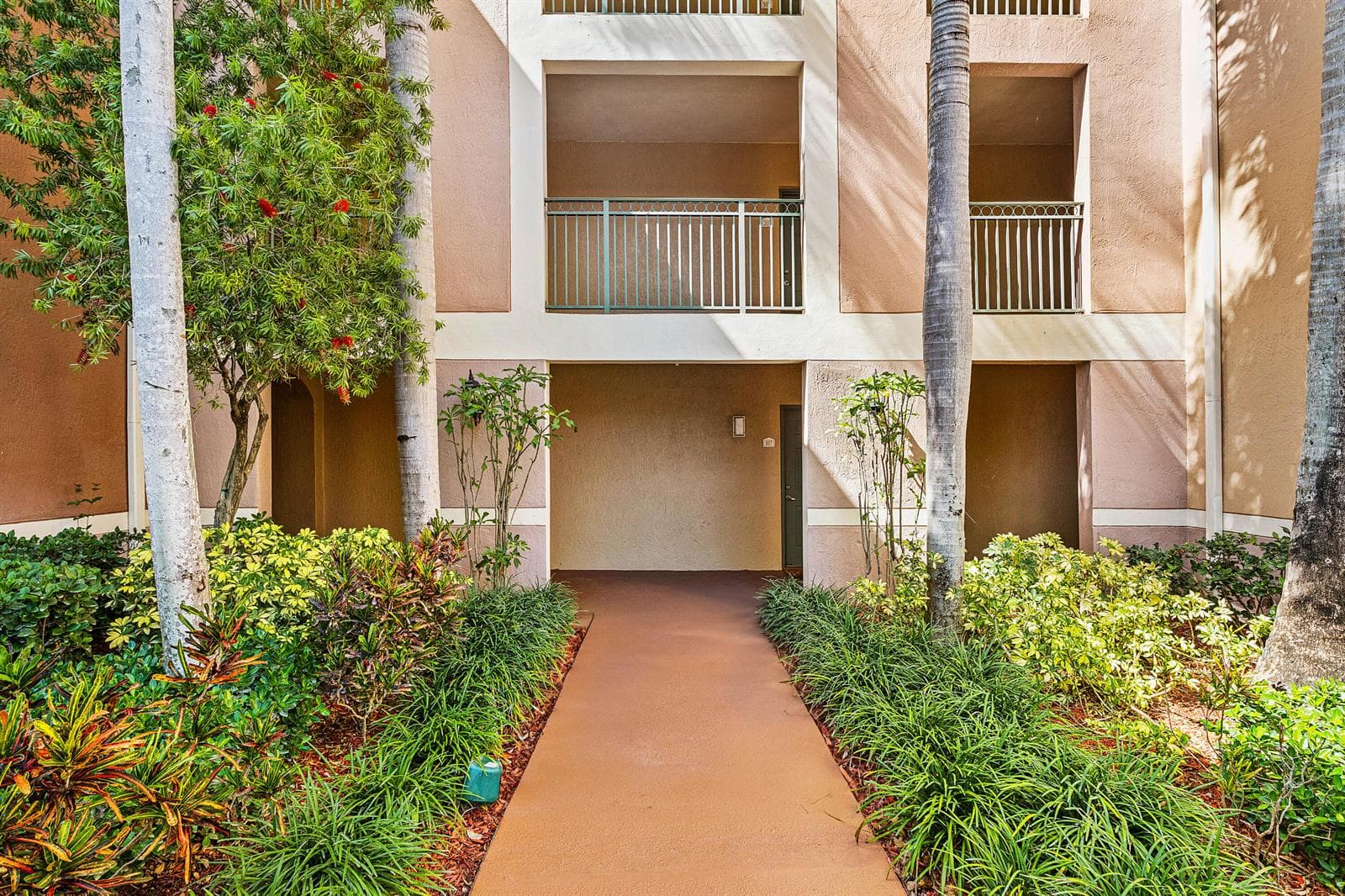 11770 St Andrews Place # 304, Wellington FL 33414 photo 4