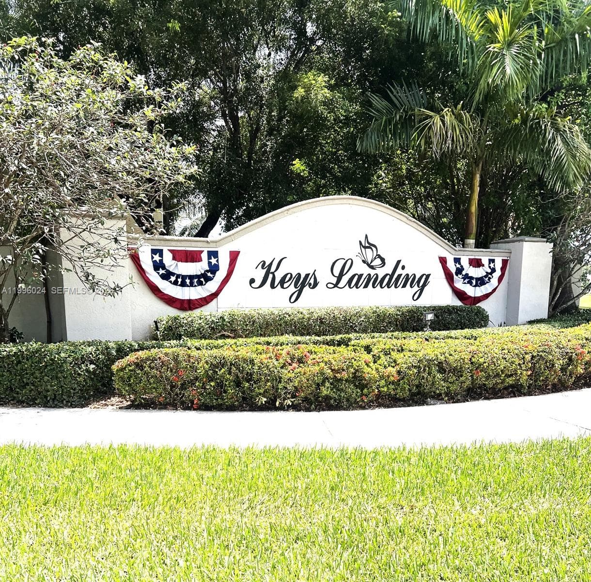 1910 SE 14th Cir, Homestead FL 33035 photo 2
