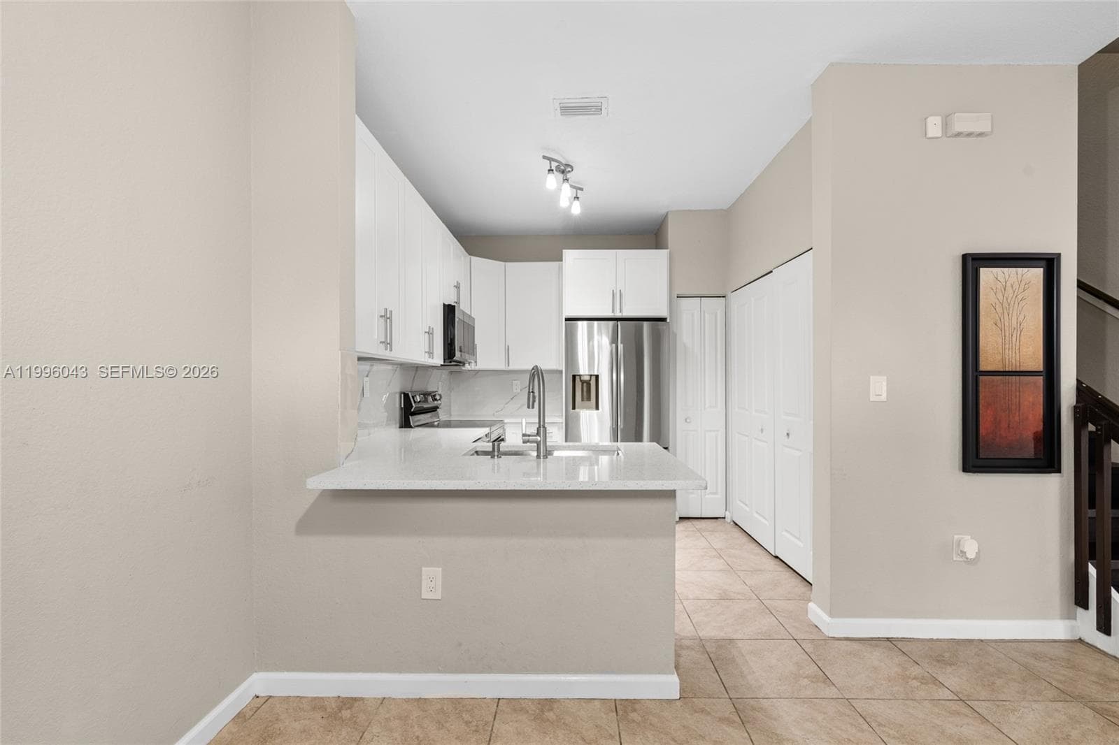 3540 NW 30th Pl, Lauderdale Lakes FL 33311 photo 4