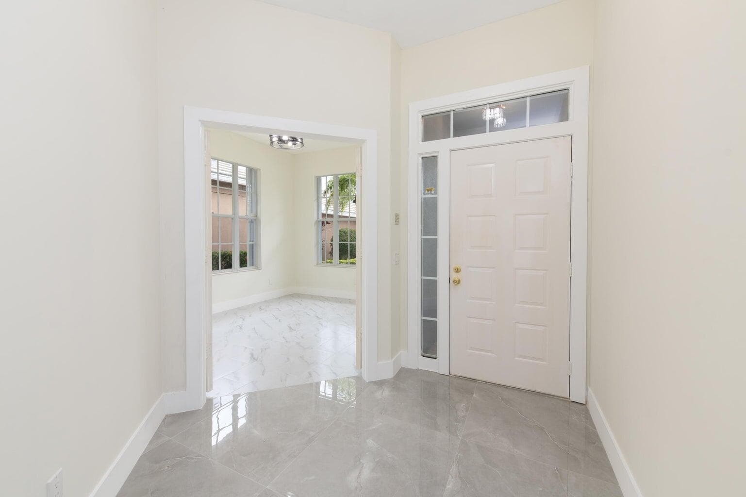249 NW Bentley Circle, Port St. Lucie FL 34986 photo 3
