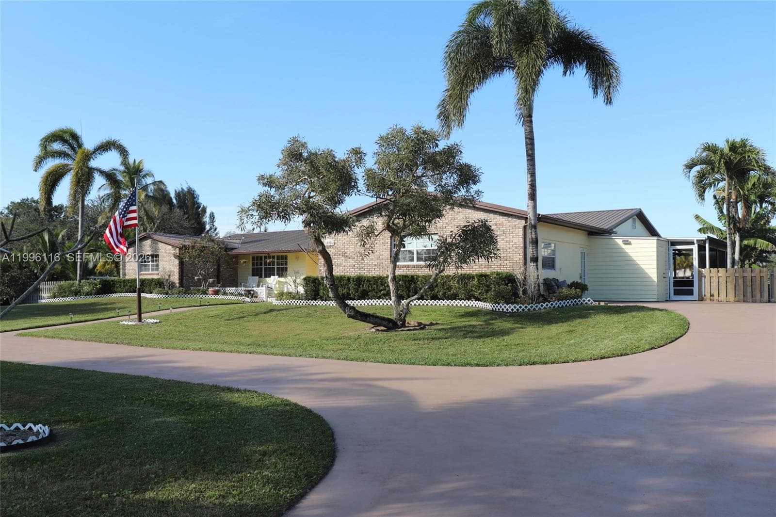 18901 SW 63rd St, Southwest Ranches FL 33332