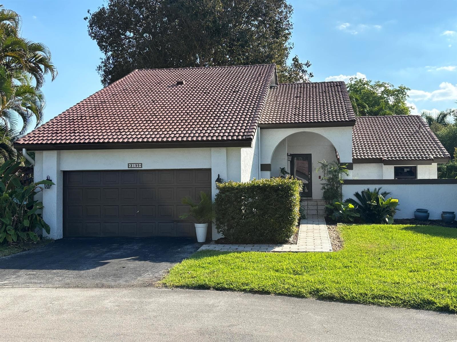 2199 Charleston, Weston FL 33326