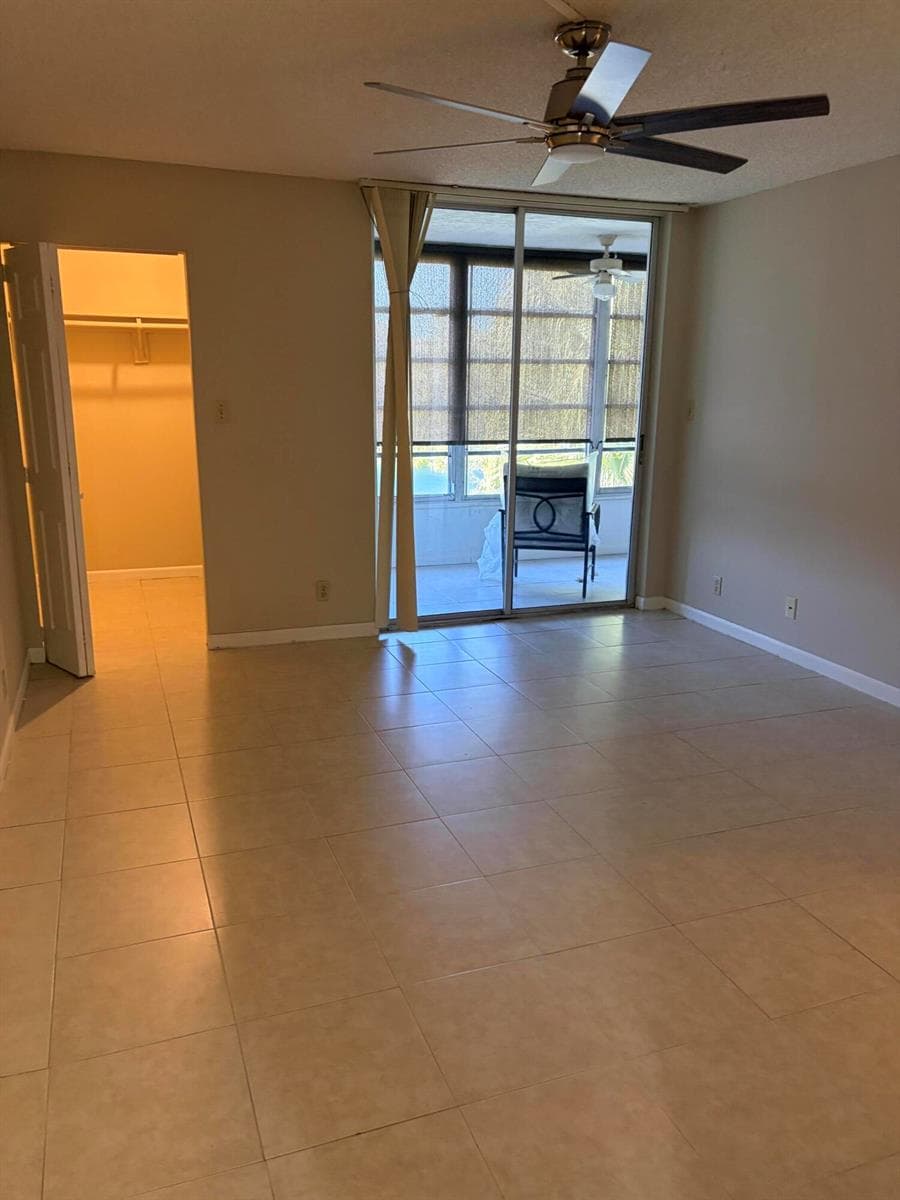 3341 NW 47th Terrace # 301, Lauderdale Lakes FL 33319 photo 3