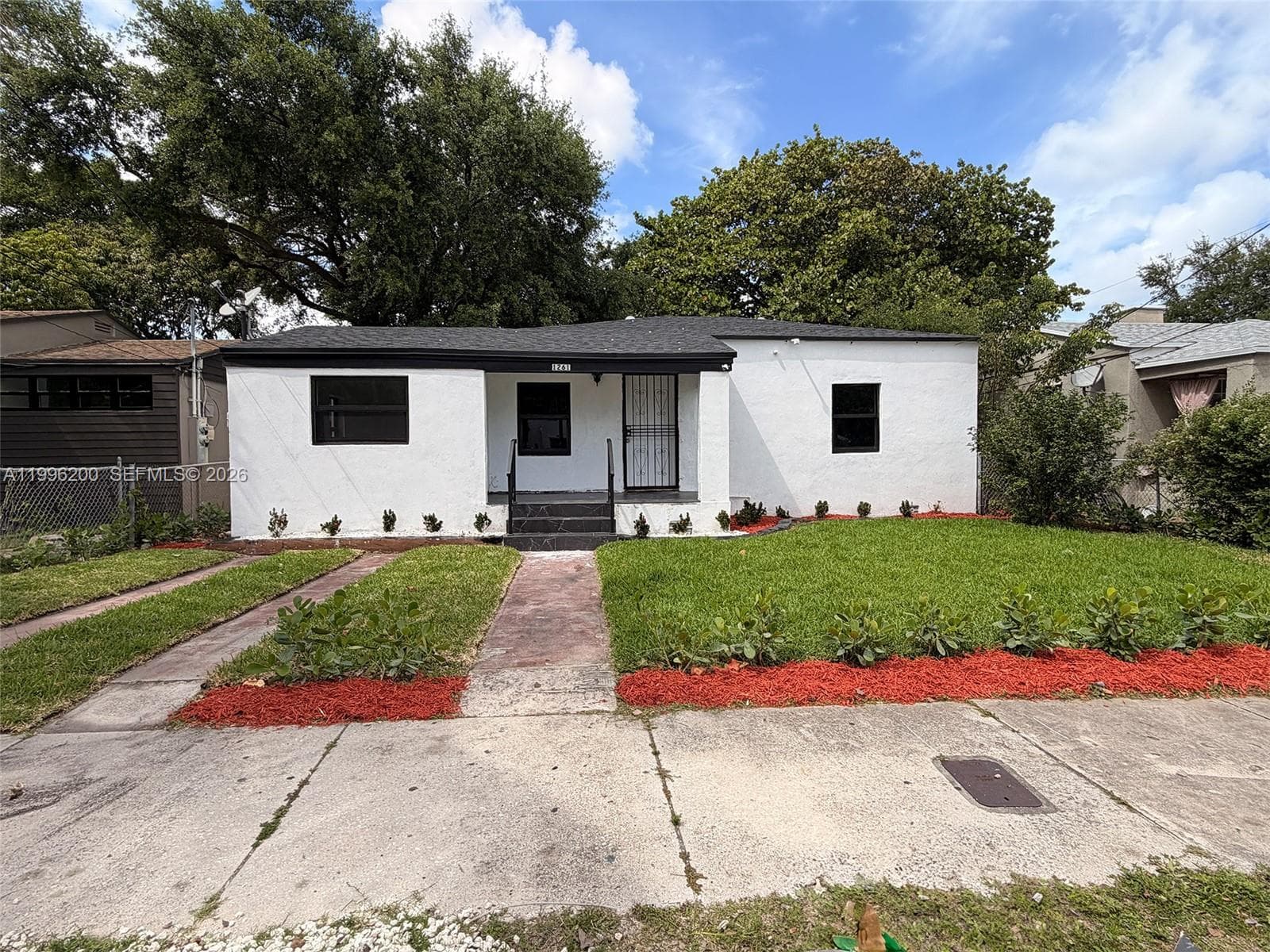 1261 NW 45th St, Miami FL 33142 photo 4