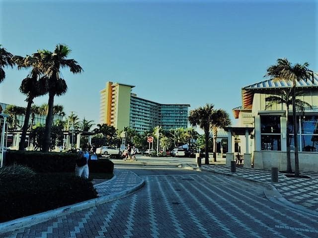 333 NE 21st Avenue # 604, Deerfield Beach FL 33441 photo 3