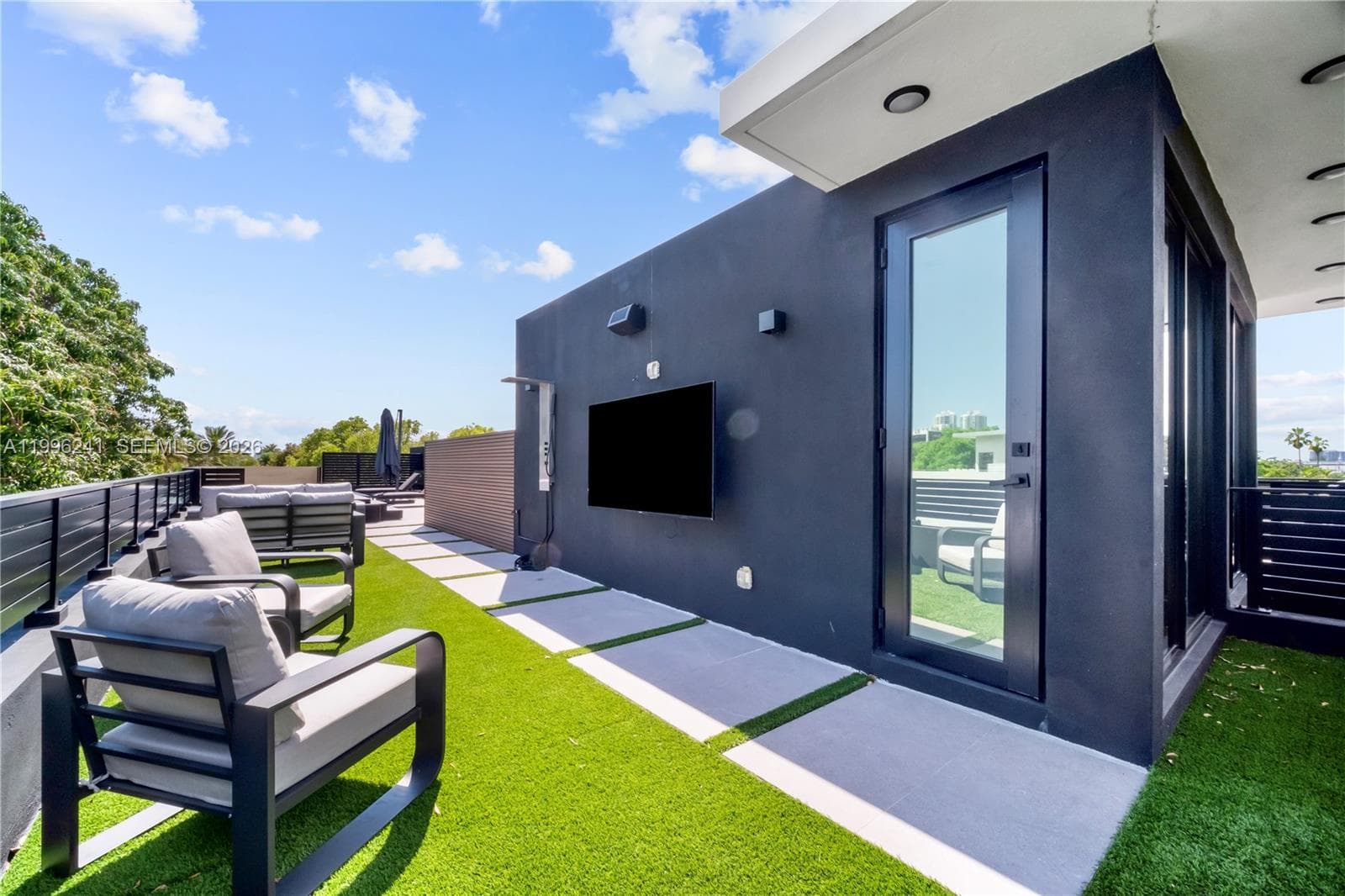 420 SW 15th Rd # 420, Miami FL 33129 photo 3