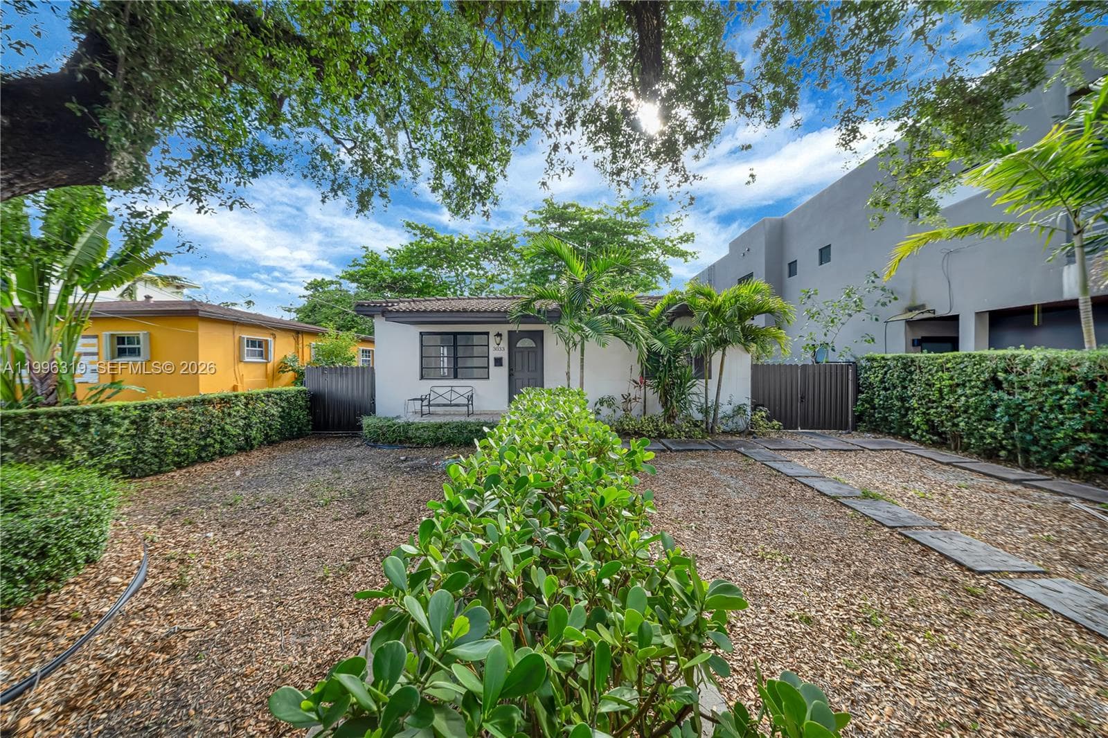 3033 Hibiscus St, Miami FL 33133 photo 2