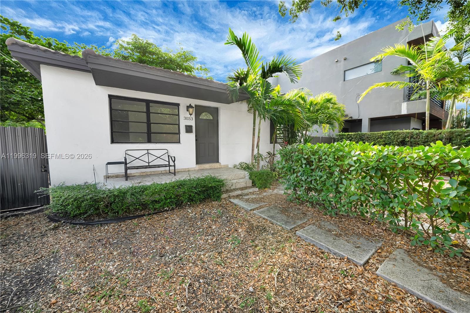 3033 Hibiscus St, Miami FL 33133 photo 4
