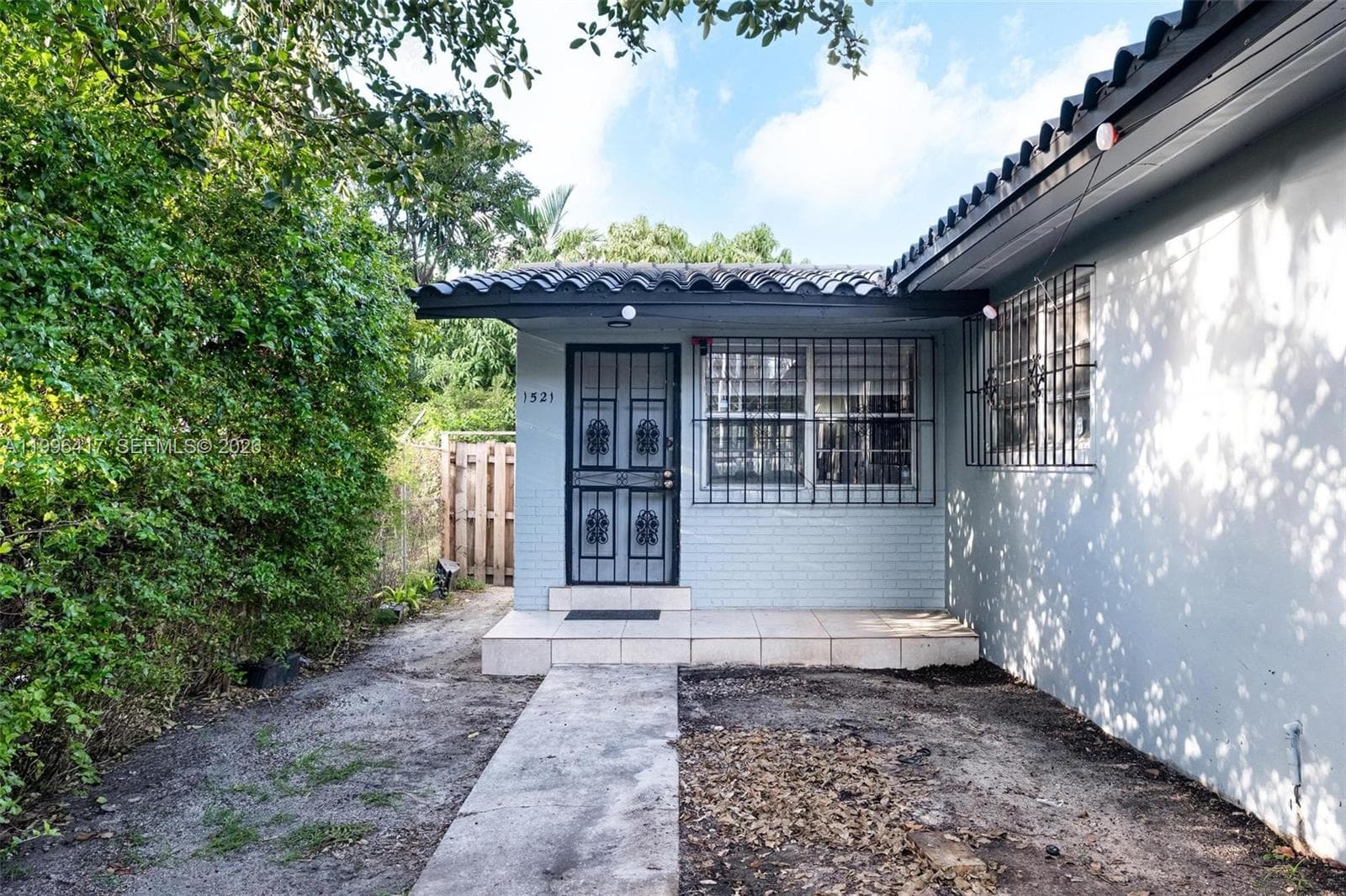 1519 NW 40th St, Miami FL 33142 photo 5