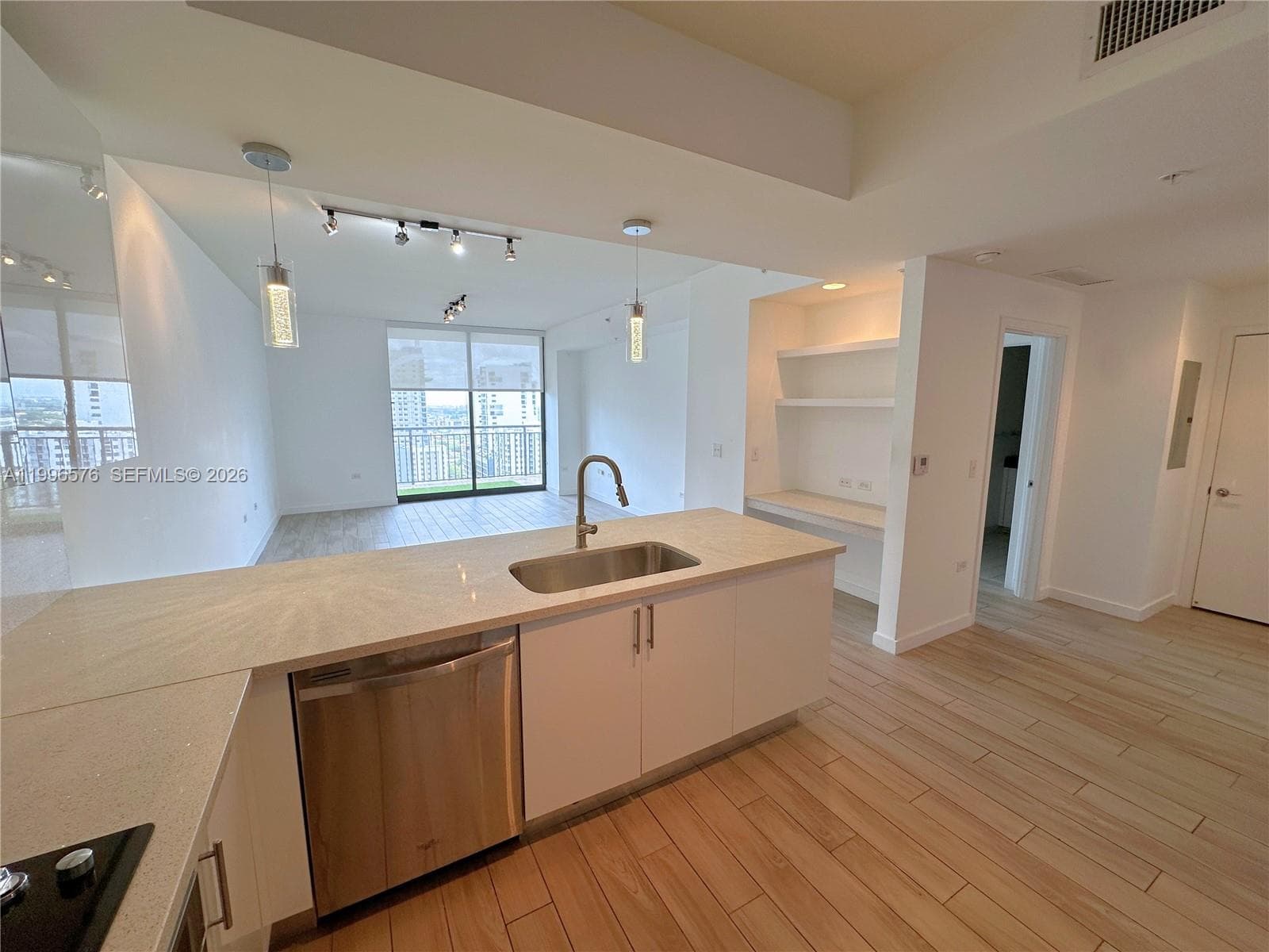 999 SW 1st Ave # 2109, Miami FL 33130 photo 2