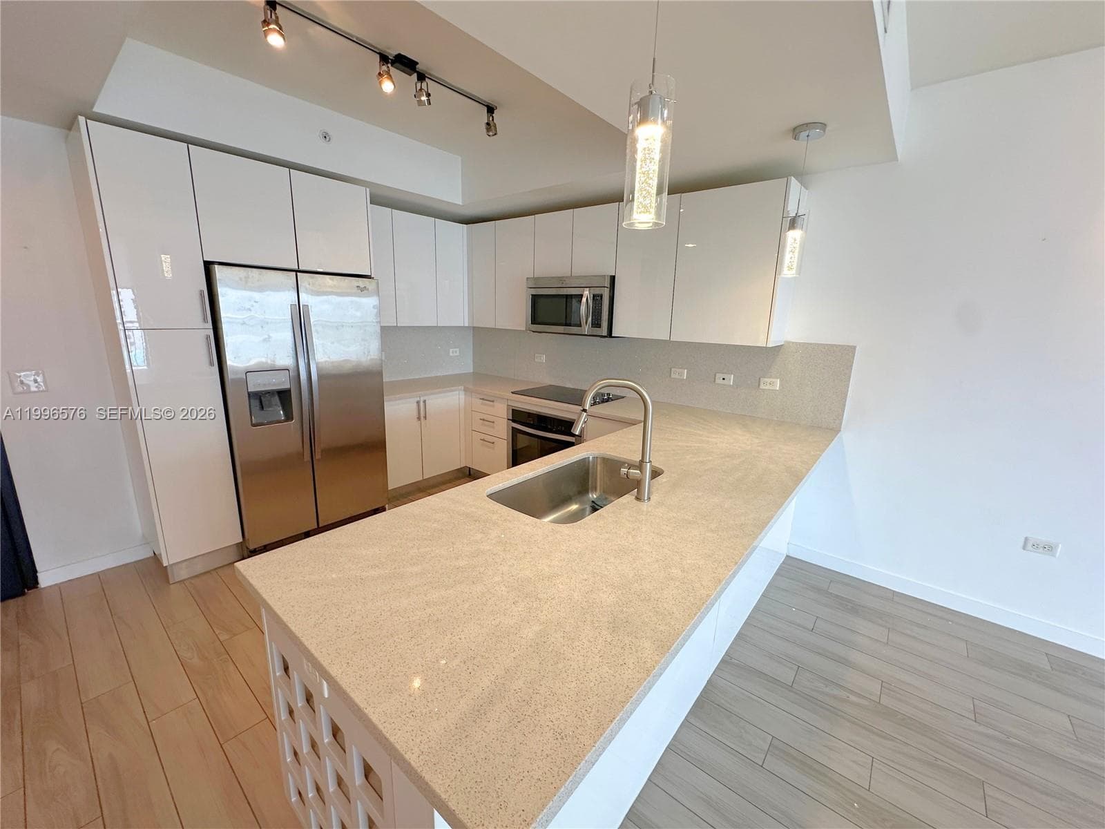 999 SW 1st Ave # 2109, Miami FL 33130 photo 4