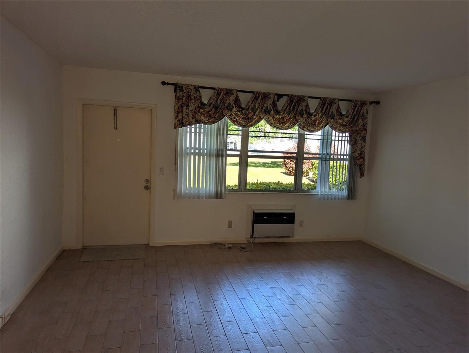 190 Oakridge M, Deerfield Beach FL 33442 photo 2