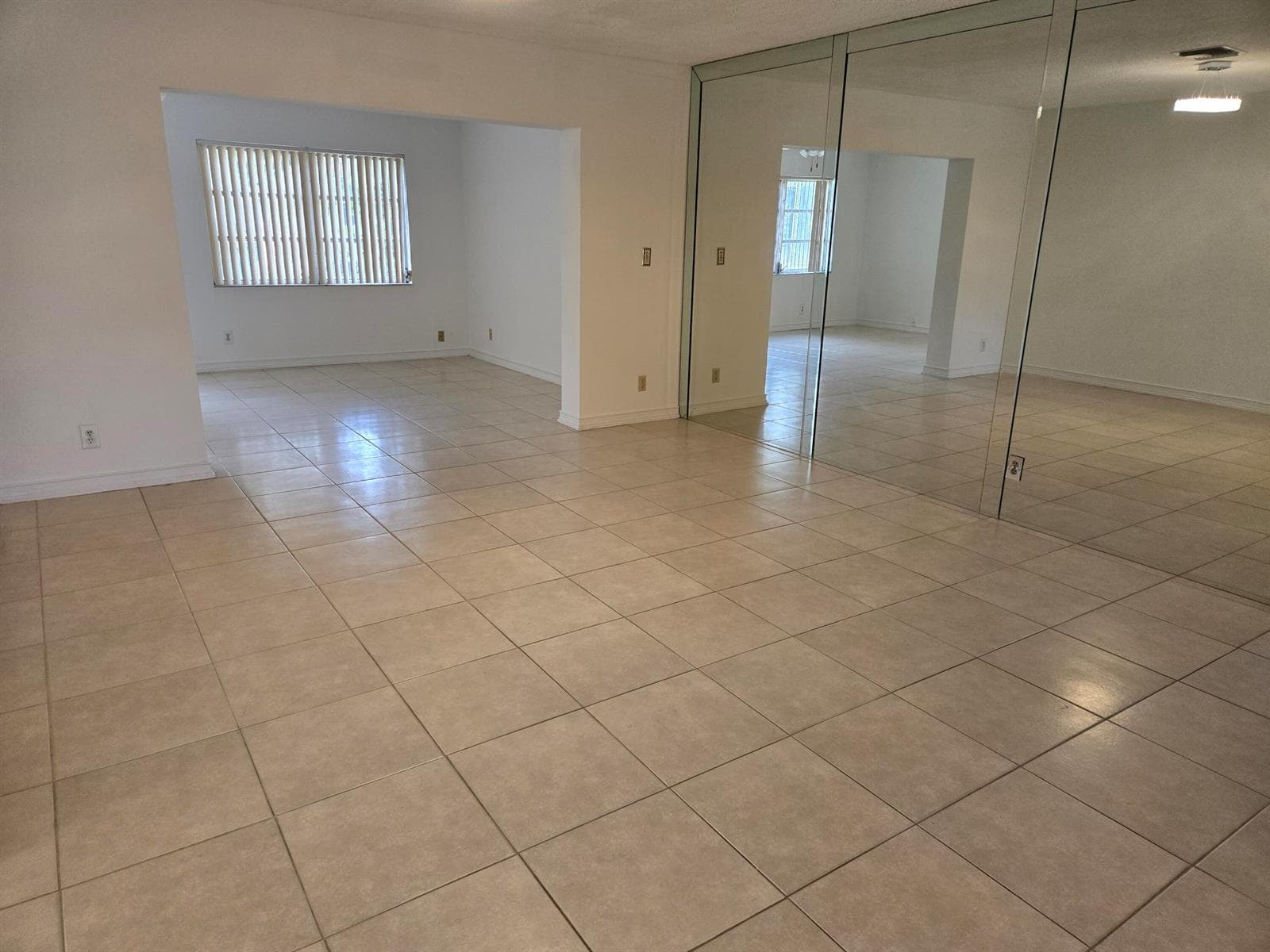 10125 NW 71st Street, Tamarac FL 33321 photo 4