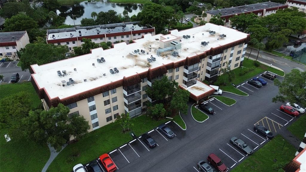 4152 Inverrary Drive # 202, Lauderhill FL 33319