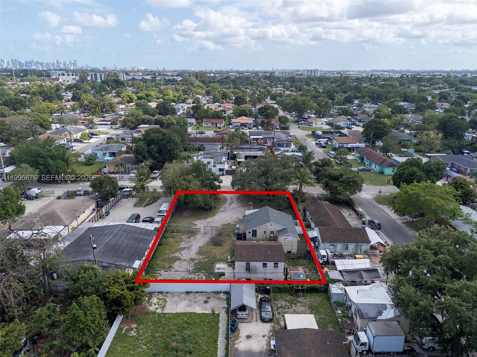3035 NW 93rd St, Miami FL 33147 photo 2