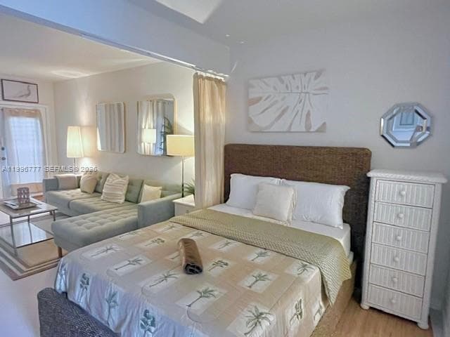 1050 Pennsylvania Ave # 28, Miami Beach FL 33139 photo 2