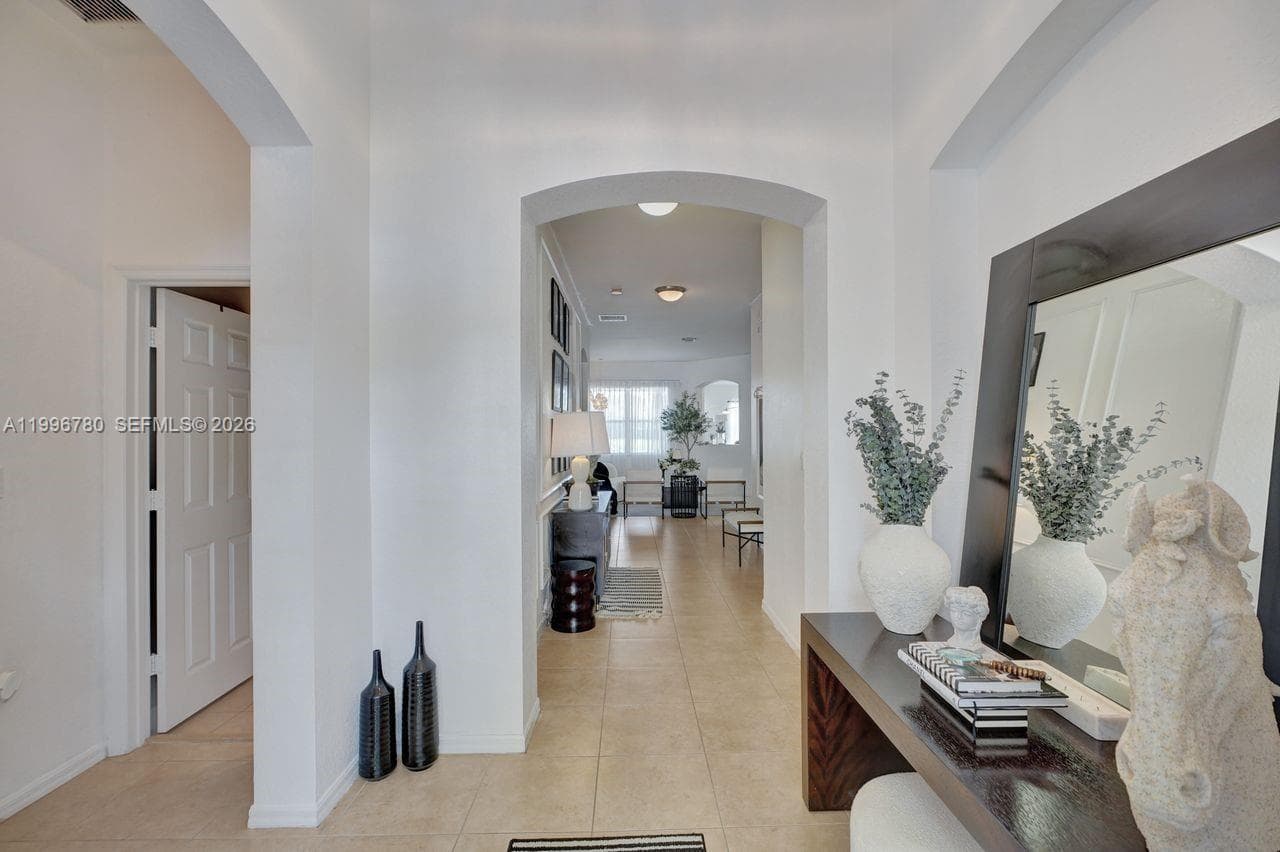3982 W Whitewater Ave, Weston FL 33332 photo 4