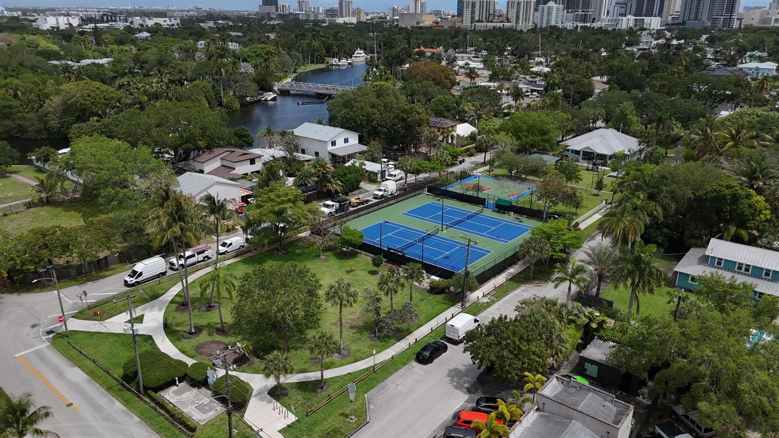 615 SW 14th Avenue # 1-2, Fort Lauderdale FL 33312 photo 2