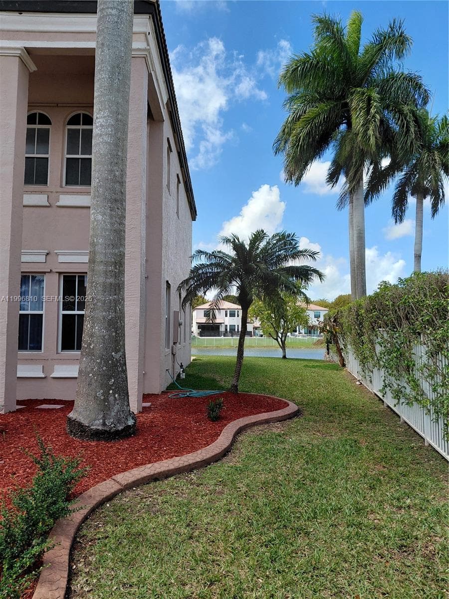 16863 SW 50th St, Miramar FL 33027 photo 3