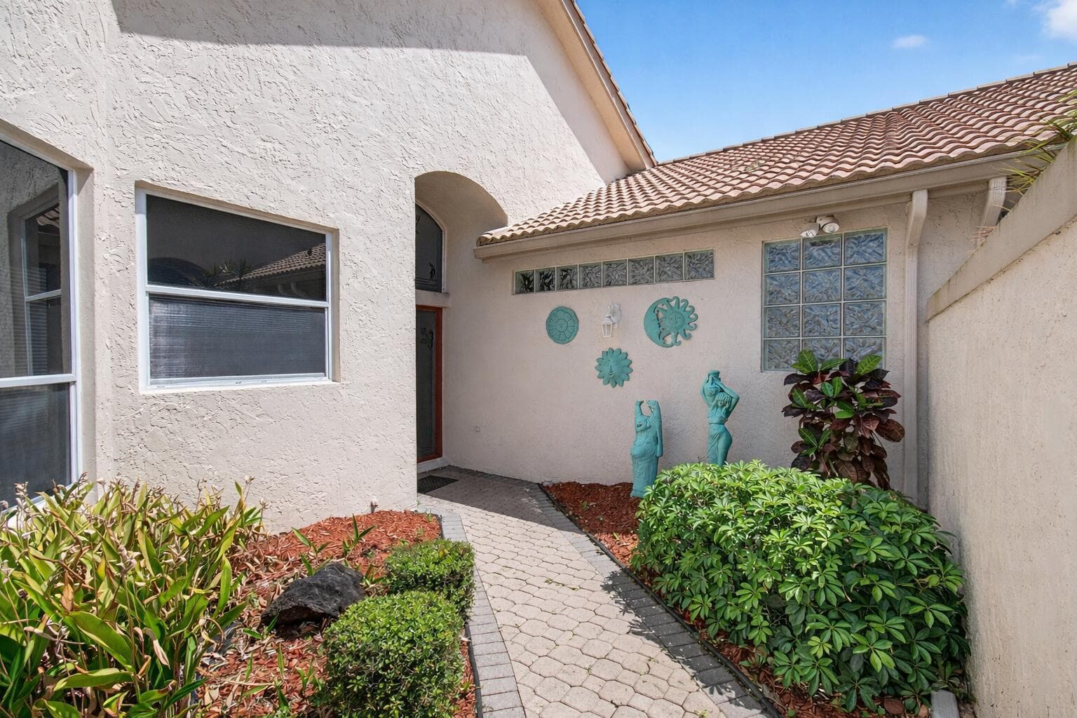 8864 Shoal Creek Lane, Boynton Beach FL 33472 photo 3