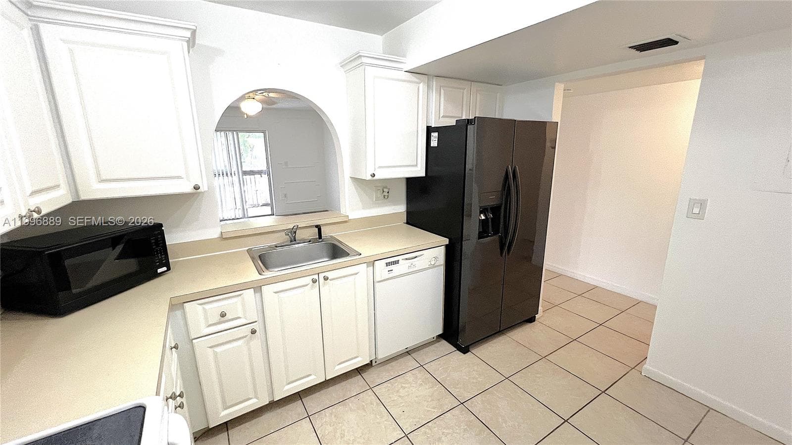 711 N Pine Island Rd # 211, Plantation FL 33324 photo 4