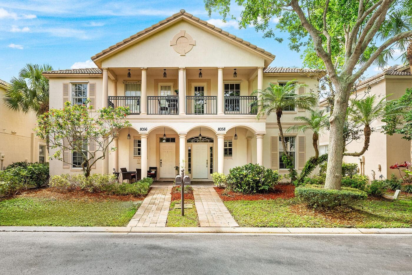 8058 Murano Circle, Palm Beach Gardens FL 33418 photo 3