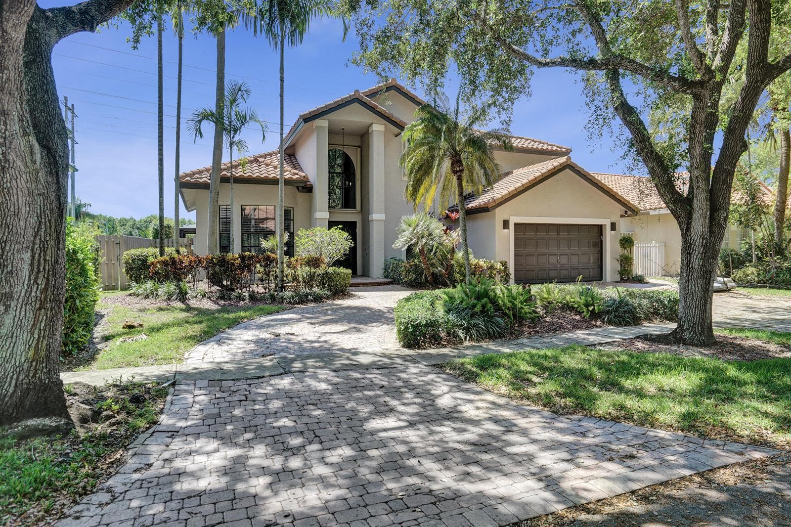 10650 Paris Street, Cooper City FL 33026 photo 2