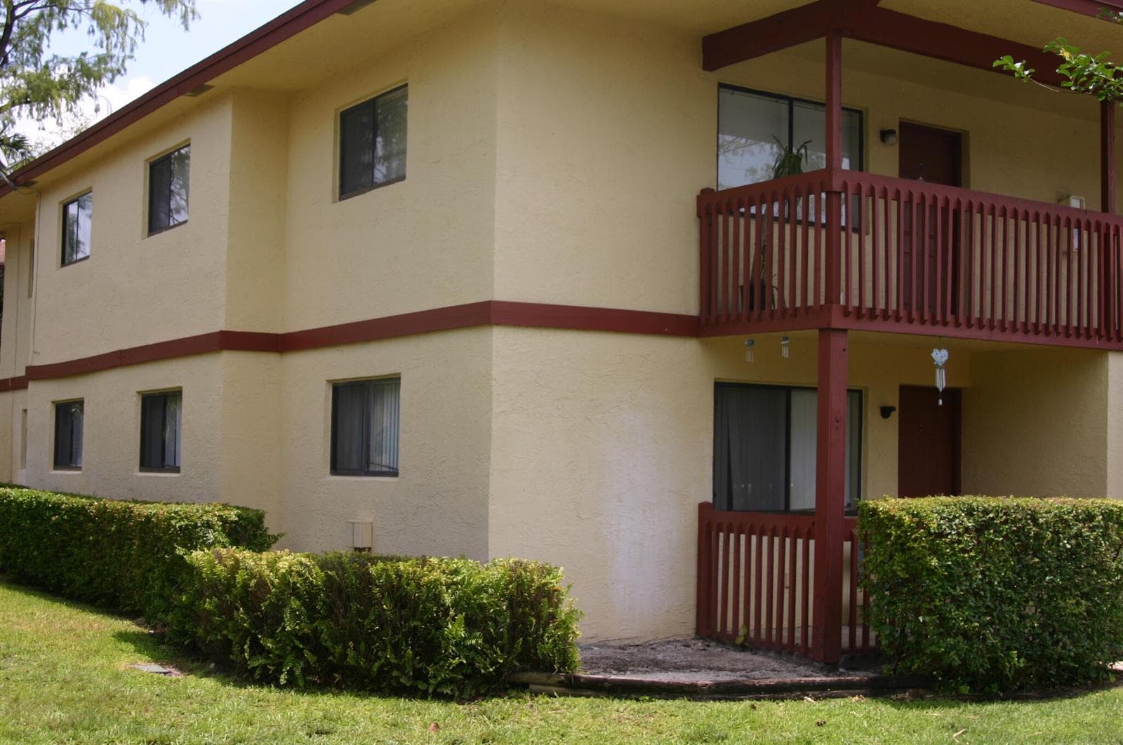 2070 NW 43rd Terrace # Apt 3, Lauderhill FL 33313 photo 2