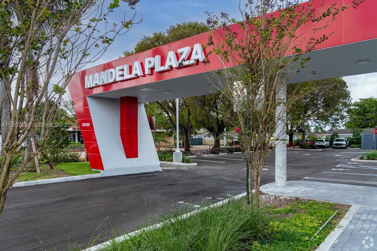 20450 NW 2nd Ave # 20450--56, Miami Gardens FL 33169