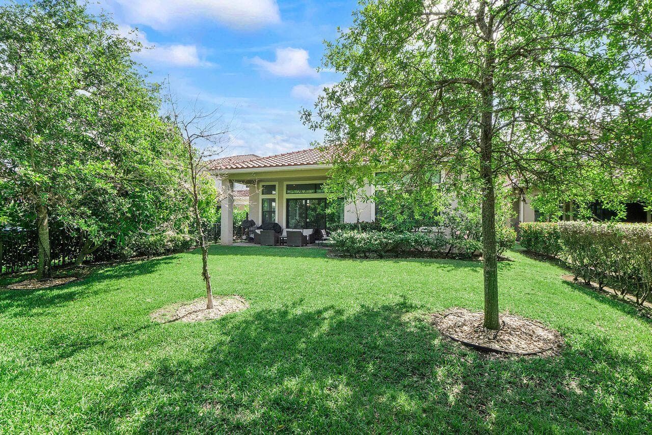 8251 Canopy Terrace, Parkland FL 33076 photo 5