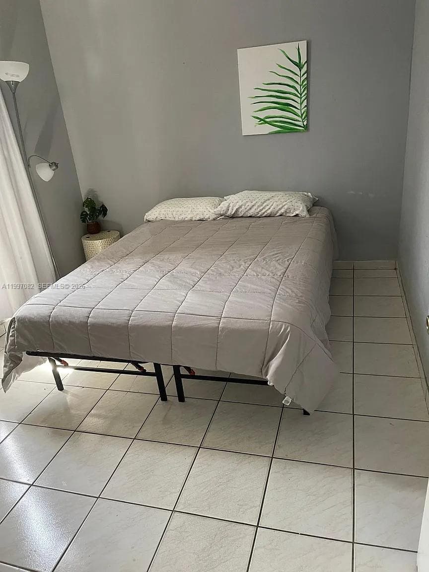 638 SW 15th Ave, Miami FL 33135 photo 4