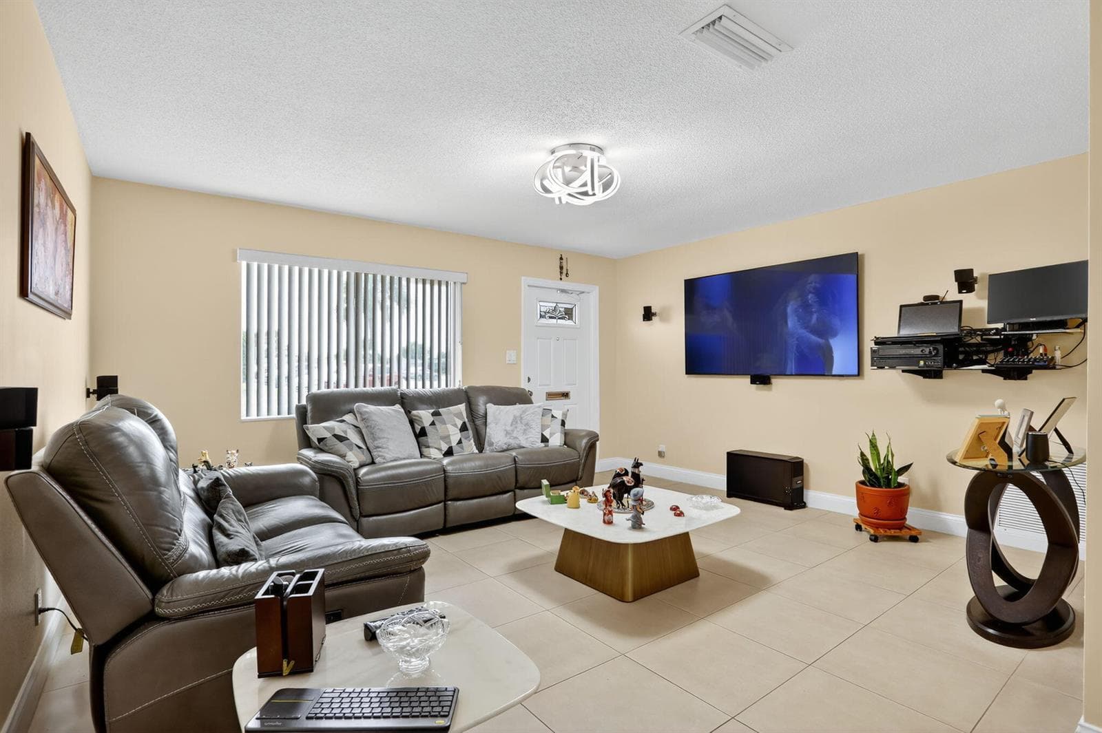 6945 NW 14th Street, Margate FL 33063 photo 4