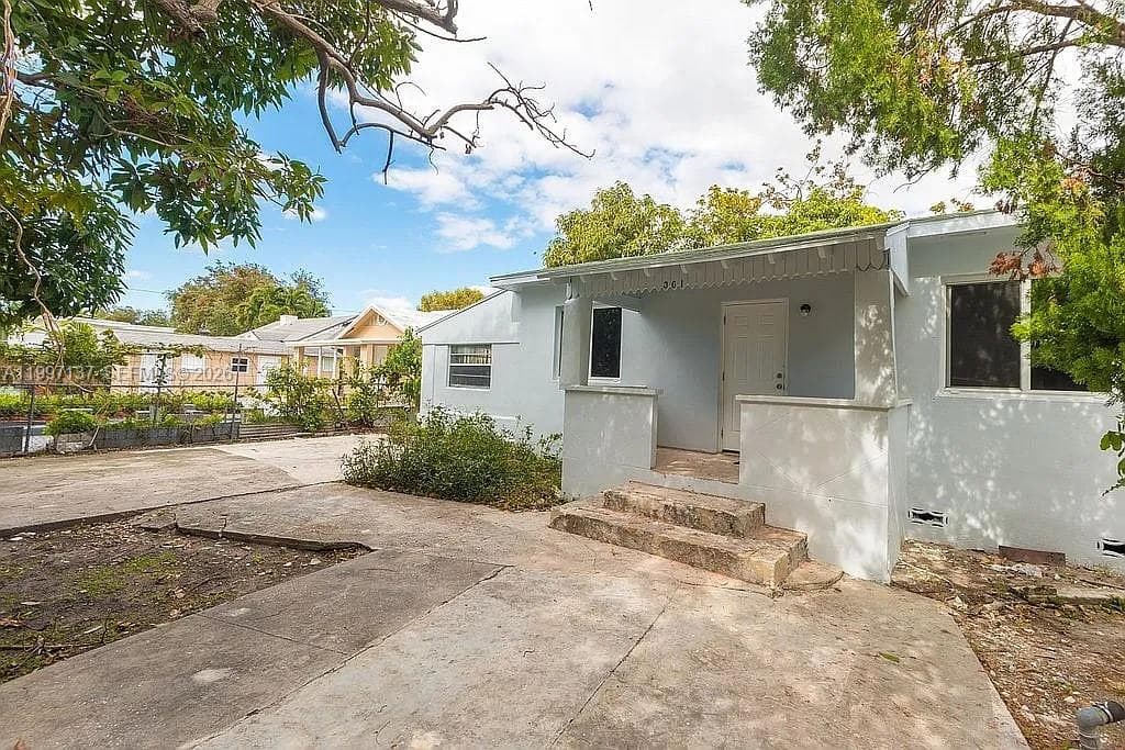361 NE 57th St, Miami FL 33137 photo 2