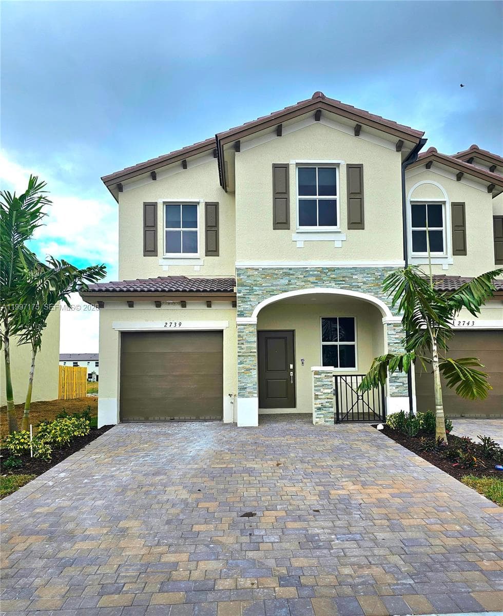 2739 SE 25th Ave # ., Homestead FL 33035