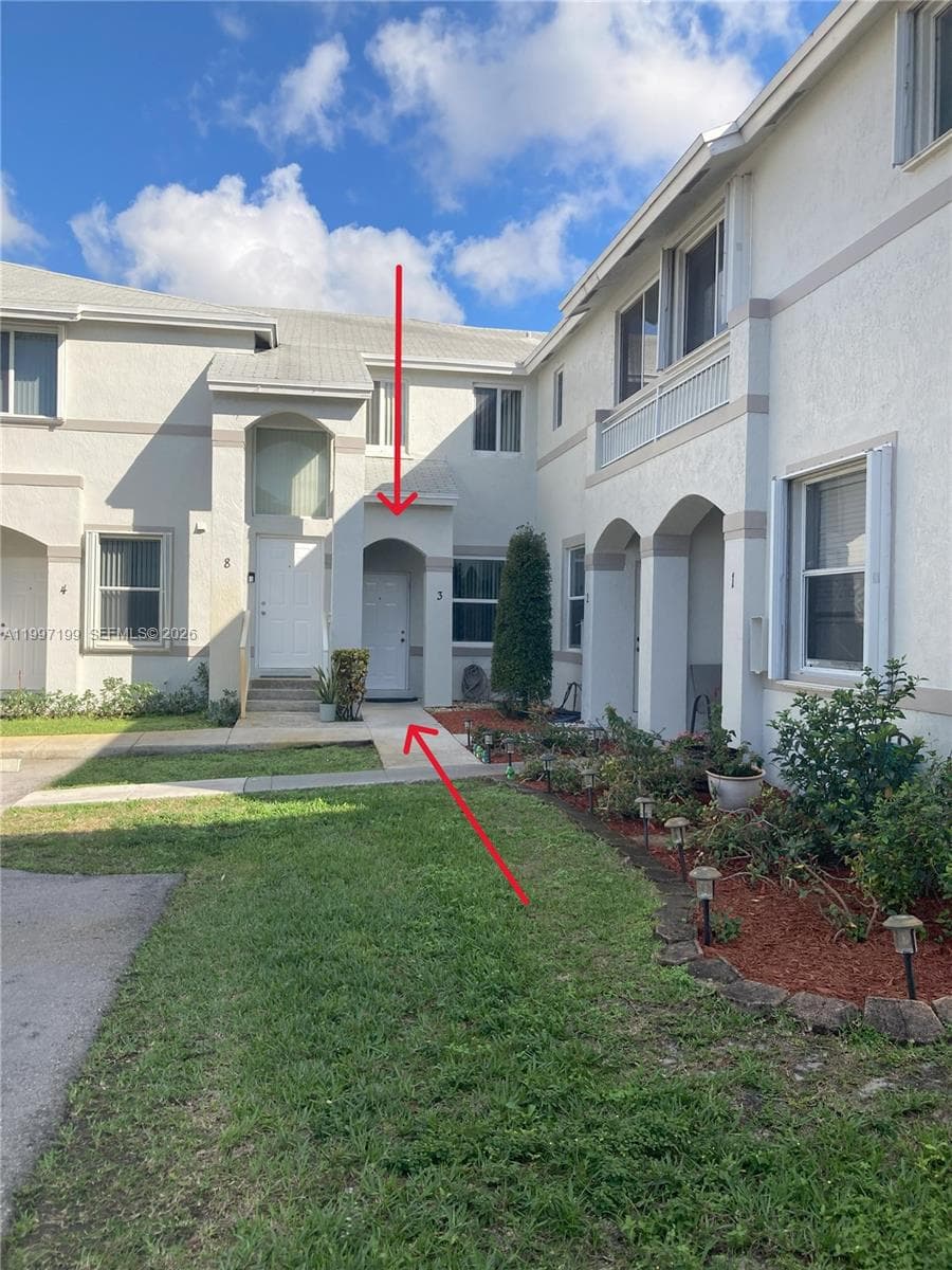 870 NE 212th Ter # 3, Miami FL 33179