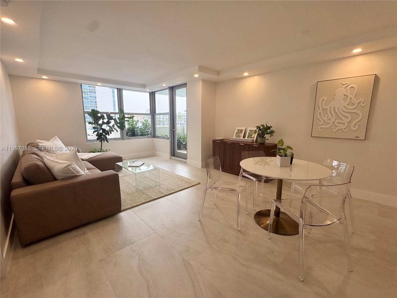 2899 Collins Ave # 424, Miami Beach FL 33140