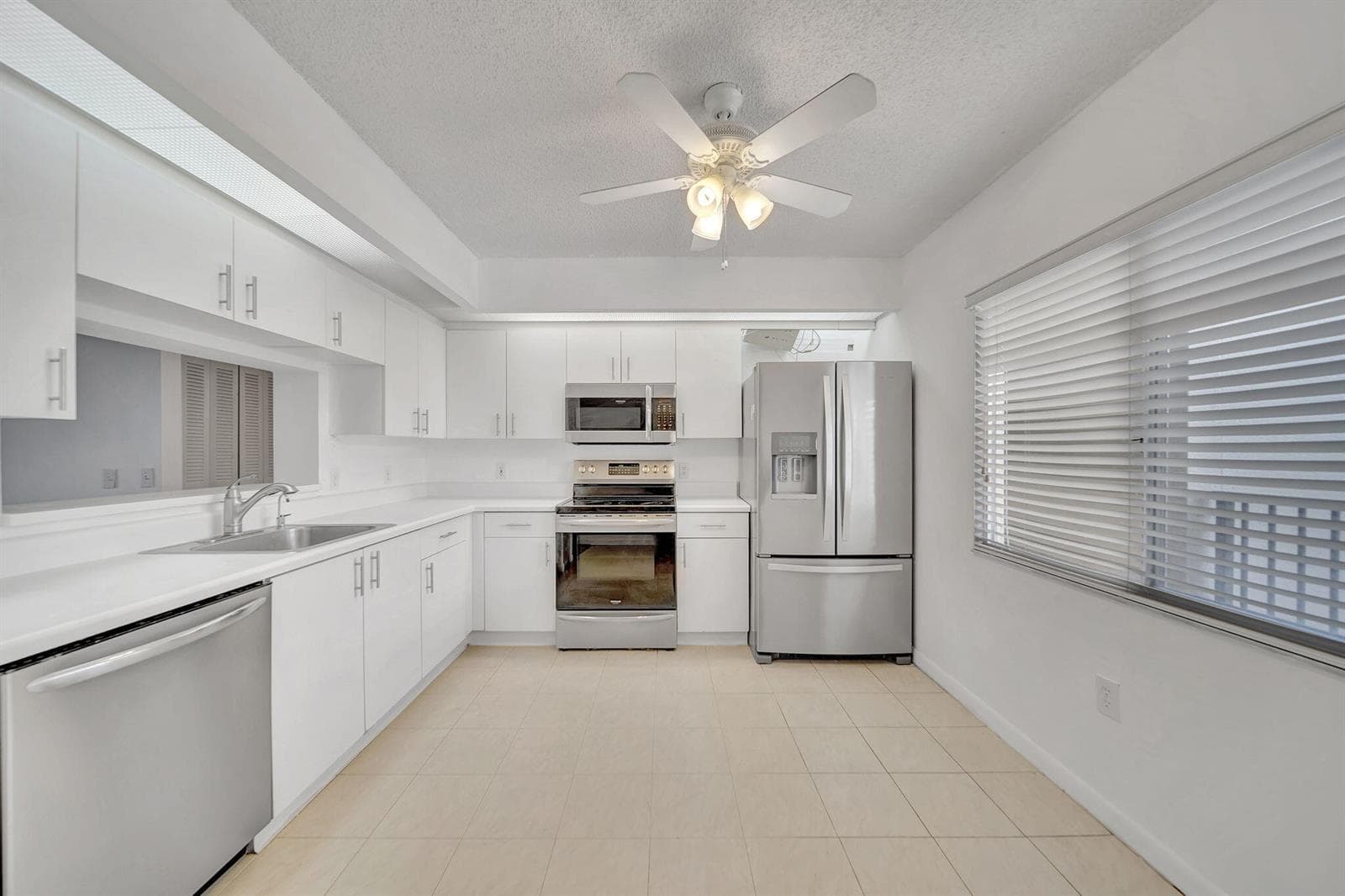 801 SW 141st Avenue # o, Pembroke Pines FL 33027 photo 2