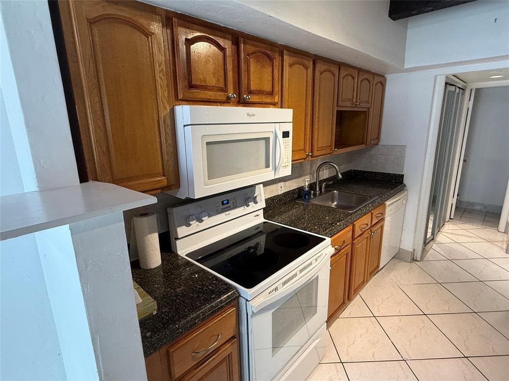 19428 NE 26th Avenue # 103b, Miami FL 33180 photo 5