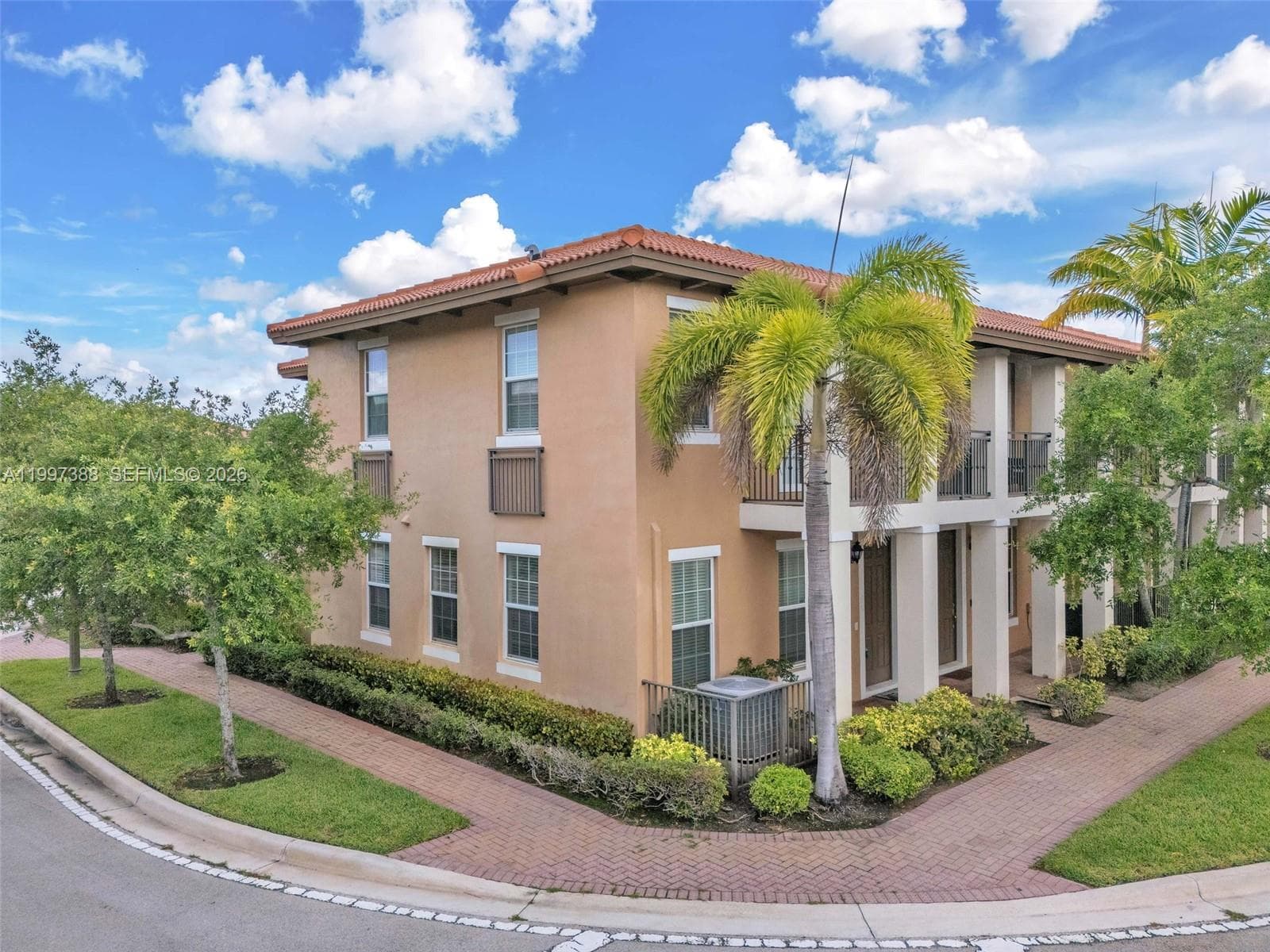 1148 SW 147th Ave, Pembroke Pines FL 33027