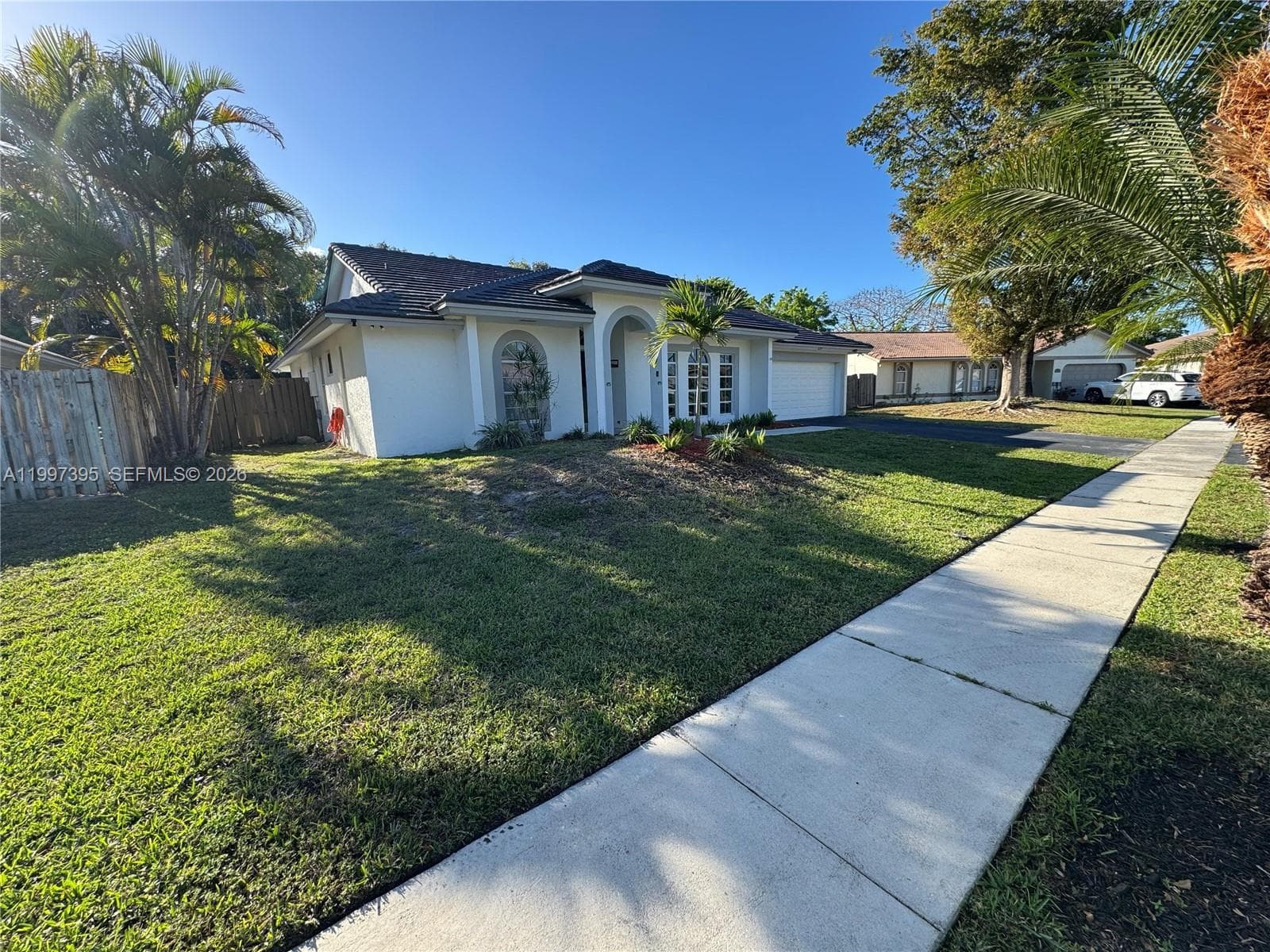 427 SW 169th Ter, Weston FL 33326 photo 3