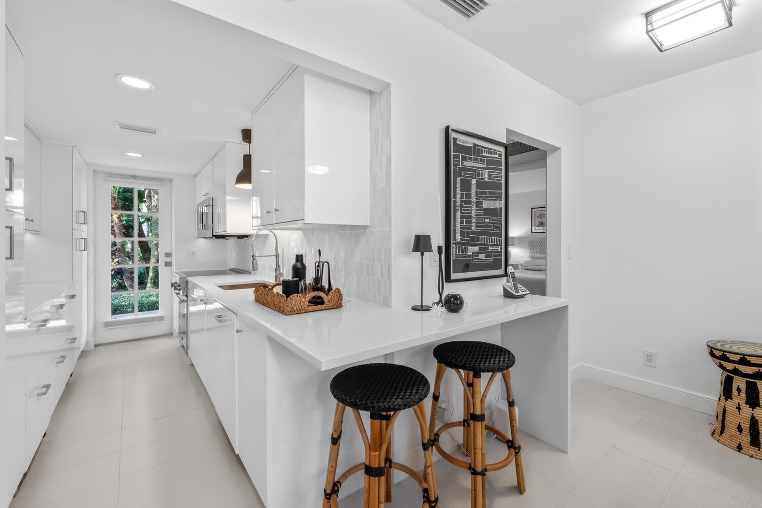 134 Peruvian Avenue # 104, Palm Beach FL 33480 photo 3