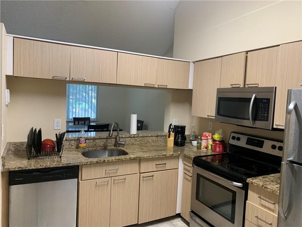 858 NW 92nd Avenue # 858, Plantation FL 33324 photo 3