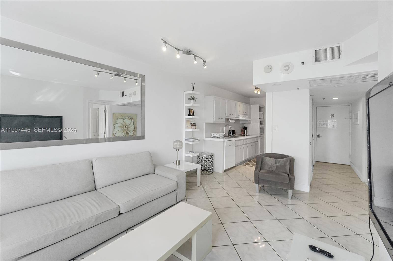 100 Lincoln Rd # 638, Miami Beach, FL 33139 photo 5