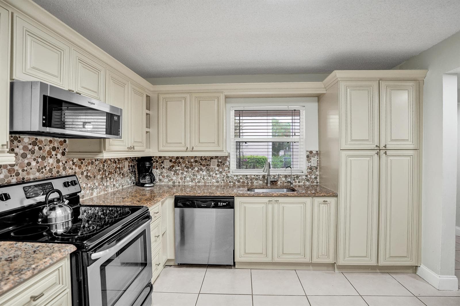 12215 Royal Palm Boulevard # 4q, Coral Springs FL 33065 photo 5