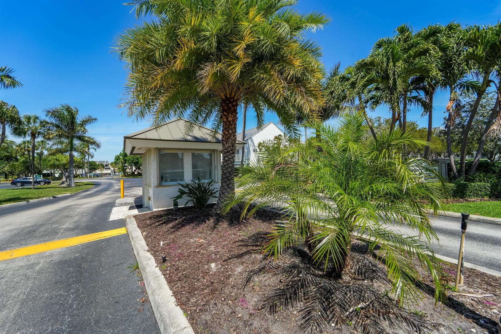 1605 S Us Highway 1 # 303m1, Jupiter FL 33477 photo 2