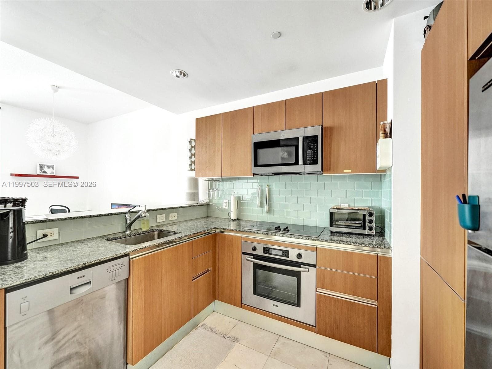 1050 Brickell Ave # 2722, Miami FL 33131 photo 2
