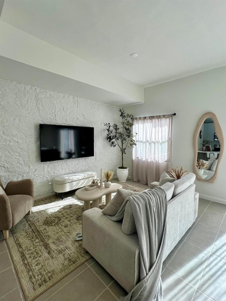 2526 Pierce Street # 4, Hollywood FL 33020 photo 4