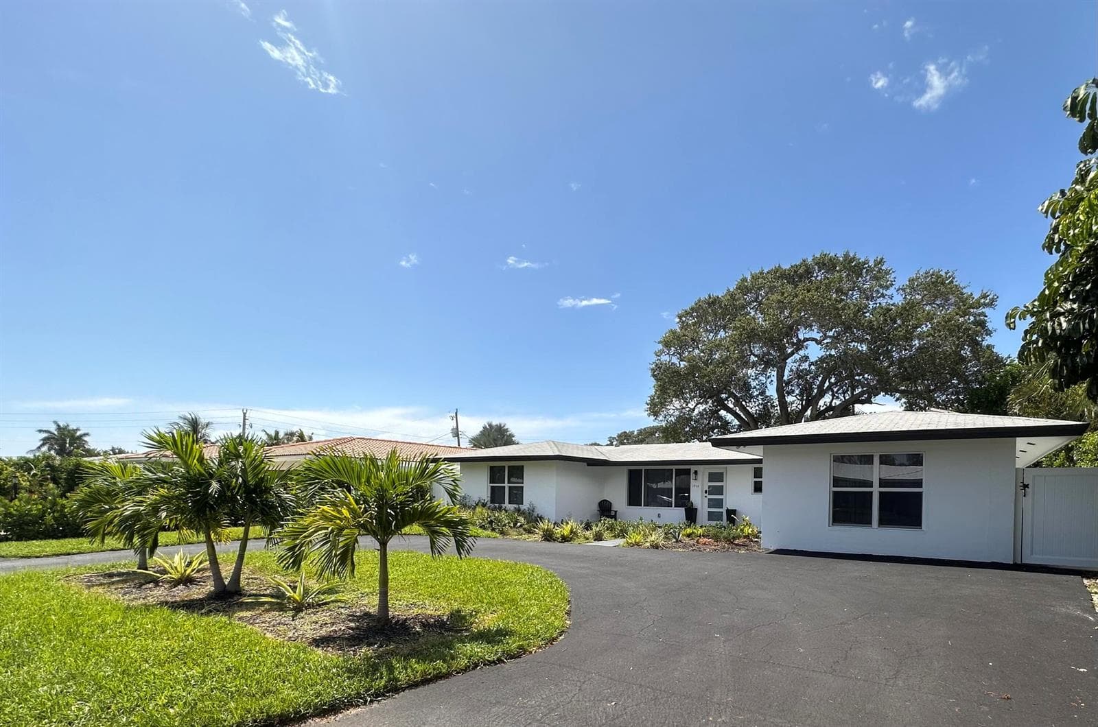 1950 NE 30th Street, Lighthouse Point FL 33064
